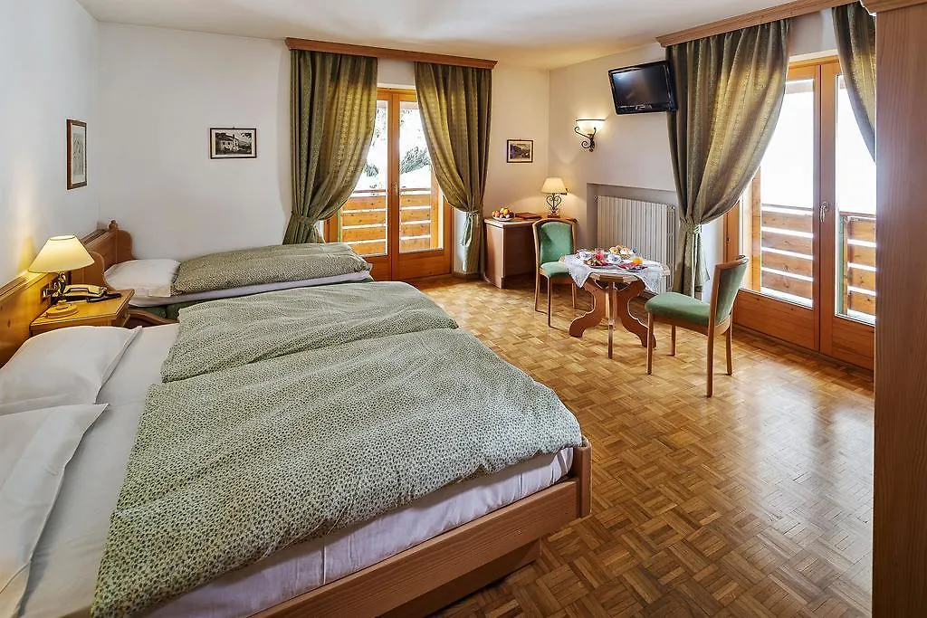 Hotel Piccolo Pocol Cortina dʼAmpezzo 3*,  Włochy